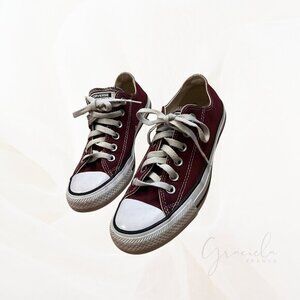 Converse Converse Unisex Chuck Taylor All Star Ox Low Top Maroon Sneakers